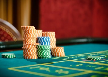 Ninja vs Samurai table lobby on sultan123 showing multiple active dealer tables with player counts and recent results